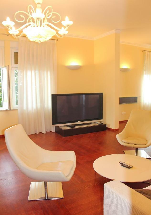 Apartment Penthouse Ivana *